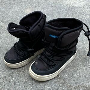 Kids Native snow boot 10